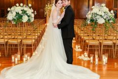 Aisle-decor-entrance-white