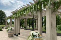 arbor-outdoor-Bourgmont-winery